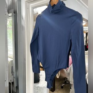 PRIV turtle neck bodysuit